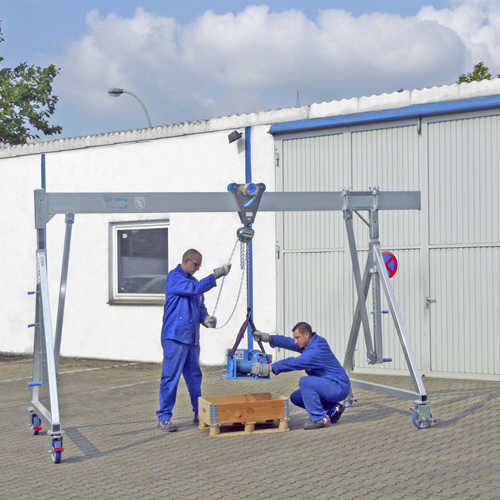 Technische Innovation und langjährige Erfahrung gehen bei PLANETA Service Hand in Hand. Als verlässlicher Partner sorgen wir dafür, dass unsere Kunden problemlos und vor allem unfallfrei mit ihren Anlagen und Geräten arbeiten können. Teams von PLANETA Service sind in nahezu ganz Europa im Einsatz.